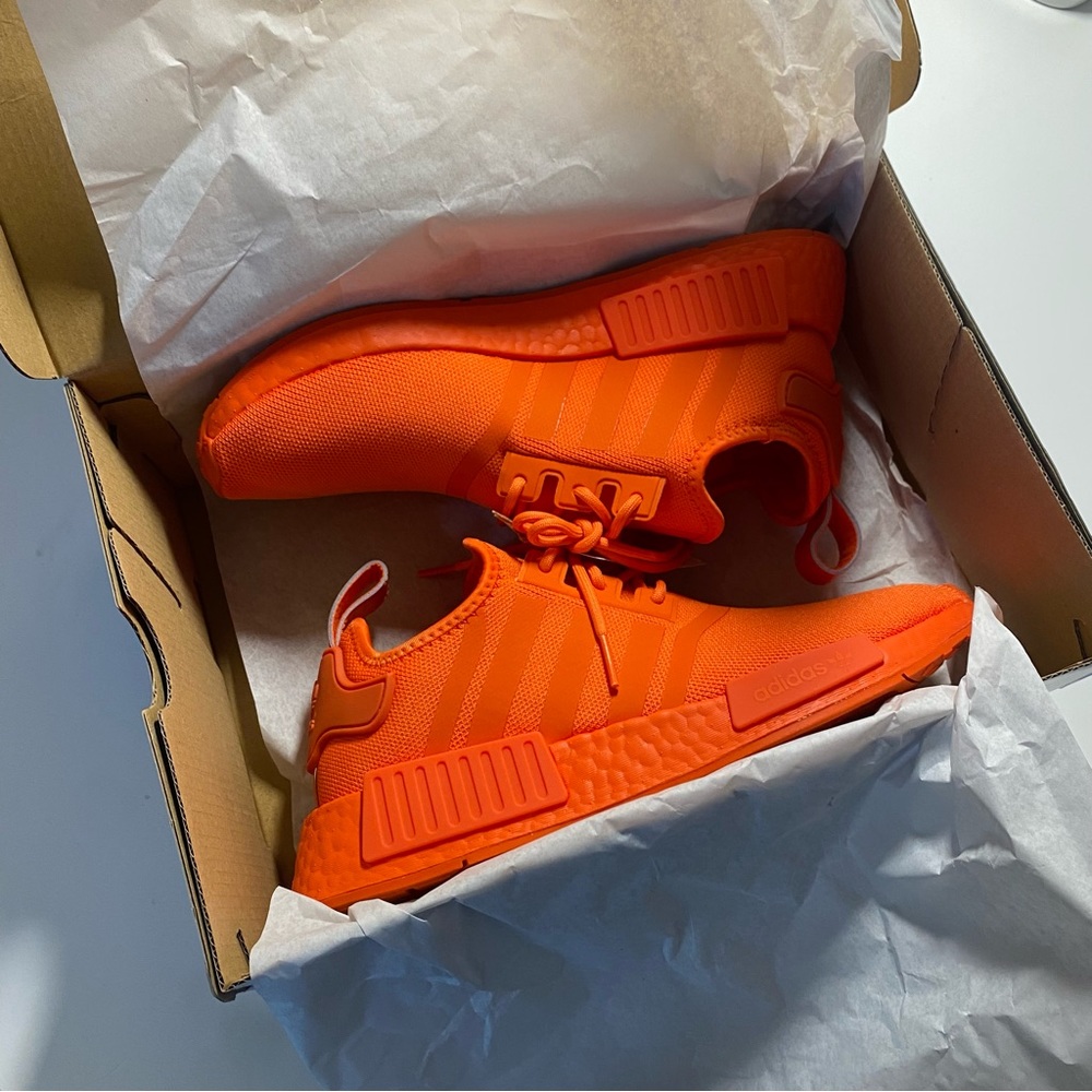 NMD_R1 | Bright Orange 🍊 | NWT | Women’s | Size 8.5